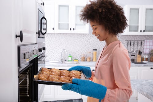 6 Tips to Extend an Oven’s Lifespan